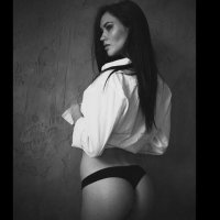 Vanessa_Lorens' Offline Chat Room