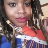 Hotdarkiexx's Offline Chat Room