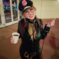 Rosie_Unicorn's Offline Chat Room