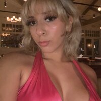 foxyyRoxy's Offline Chat Room