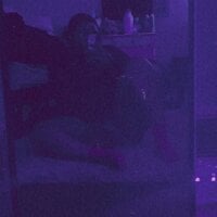 Scorpiio23x's Offline Chat Room