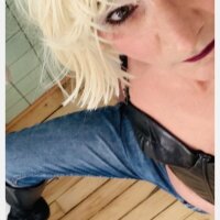 MelliTravestie offline chatrum