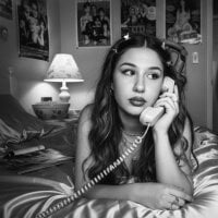 sparkbloomm webcam model