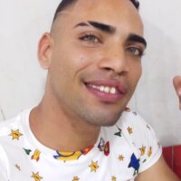 Maikol-Tarazona-'s Offline Chat Room