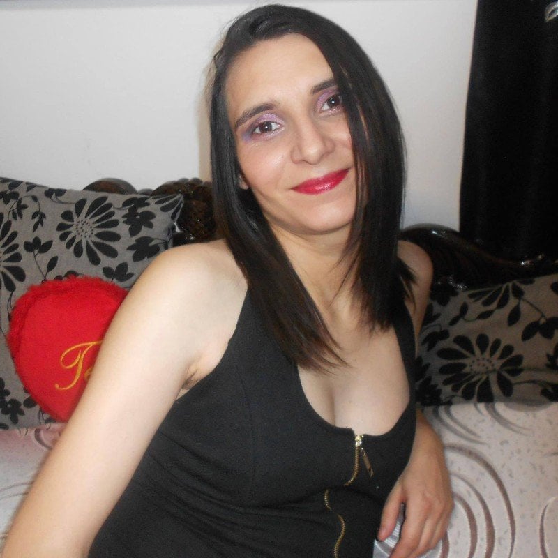 creamypussywet's Cam show and profile