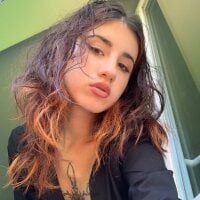 غرفة دردشة KateFlyOmg دون اتصال