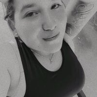 R-OMINALAPELIGROSA21 webcam model