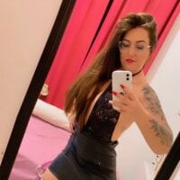 Emillyy2024n Offline chat-huone