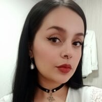 ravendeluxe webcam model