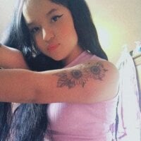 LittlleAntonella's Offline Chat Room