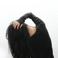 Alaia_holmes' Offline Chat Room