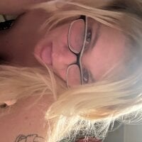 dixiedelight's Offline Chat Room