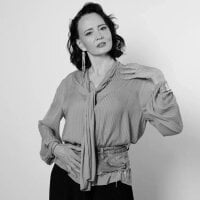 Julia_Way webcam model