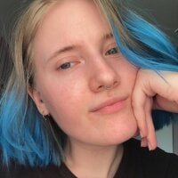 AmeelliiRoolss offline chatrum