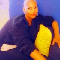 sweetblackmommy's Offline Chat Room