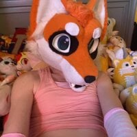FoxieHikari webcam
