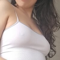 latinbaby22 webcam model