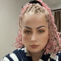 Blanche_Mae