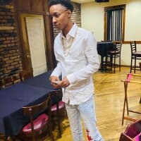 kingshaggy28's Offline Chat Room