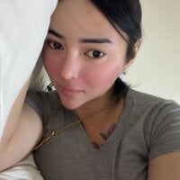 CherryBlossomYu webcam