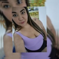 Emiy_Rouse's Offline Chat Room