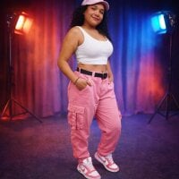 Sara_and_thomy webcam model