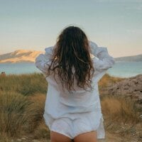 Elly_Clutch Offline chatroom