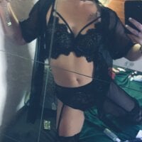 RedLayla webcam model