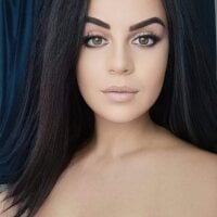 sabrinaroz's Profile Pic