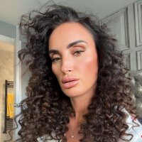 busty-milf-harper's Avatar Pic