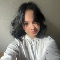 FoxxCunning Adlı Modelin Çevrimdışı Sohbet Odası