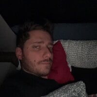 WonderDick07's Offline Chat Room