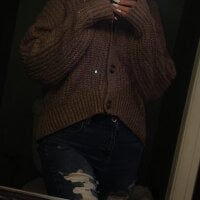 Ameliasweet69's Offline Chat Room