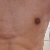 Bigstiffyuh webcam model