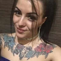 LanaHenri's Offline Chat Room