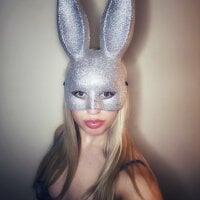 BlondeDiva's Avatar Pic