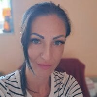 Christineflower webcam model