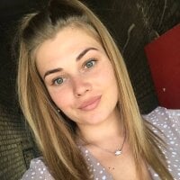 Karina_Peach offline chatrum