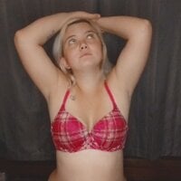 sparksfly13xxx's Offline Chat Room