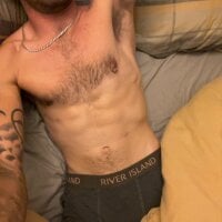 غرفة دردشة straightbutintrigued31 دون اتصال