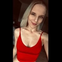 bellaxbloom webcam model