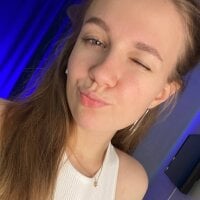 SweetMilkisLive Webcam