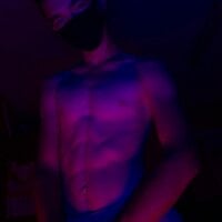 curly_boy333 model avatar