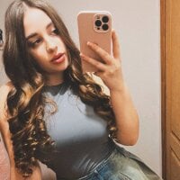 _MillaDellf webcam model