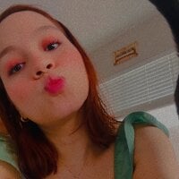 Mrs_MrLove webcam