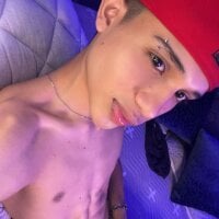 Sebax_Young webcam