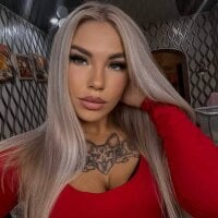 Mila_moore1 Adlı Modelin Çevrimdışı Sohbet Odası