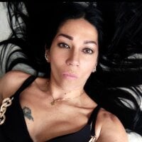 Mia_Fucsia webcam model