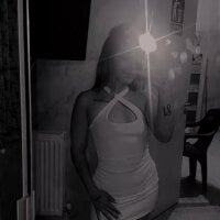 HotMari69 webcam