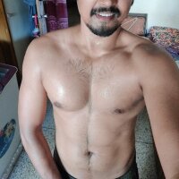 Foreplayer Adlı Modelin Çevrimdışı Sohbet Odası